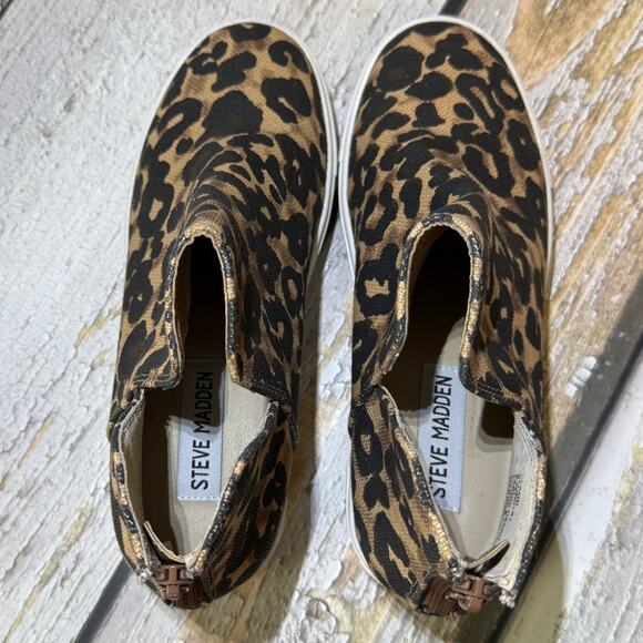 Steve Madden Leopard Print Slip-On Sneakers Womens 6.5 Casual Animal Print - Picture 5 of 6